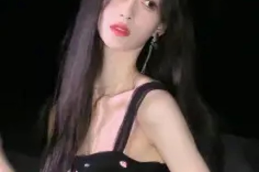 陪玩陪睡只是皮毛！继手伸进裤子后又一女星自曝50多都不放过