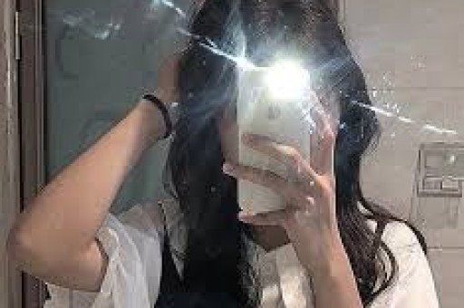 薛小婉回应骂任权前女友 网红圈的永恒剧本