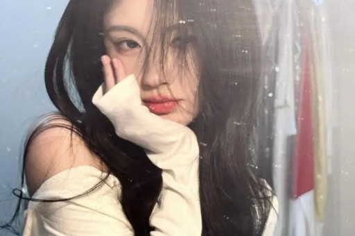 女教师婚内出轨师德何在？