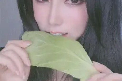 曝某知名女演员婚内出轨拍戏时与剧组男星乱搞被前夫当场抓包